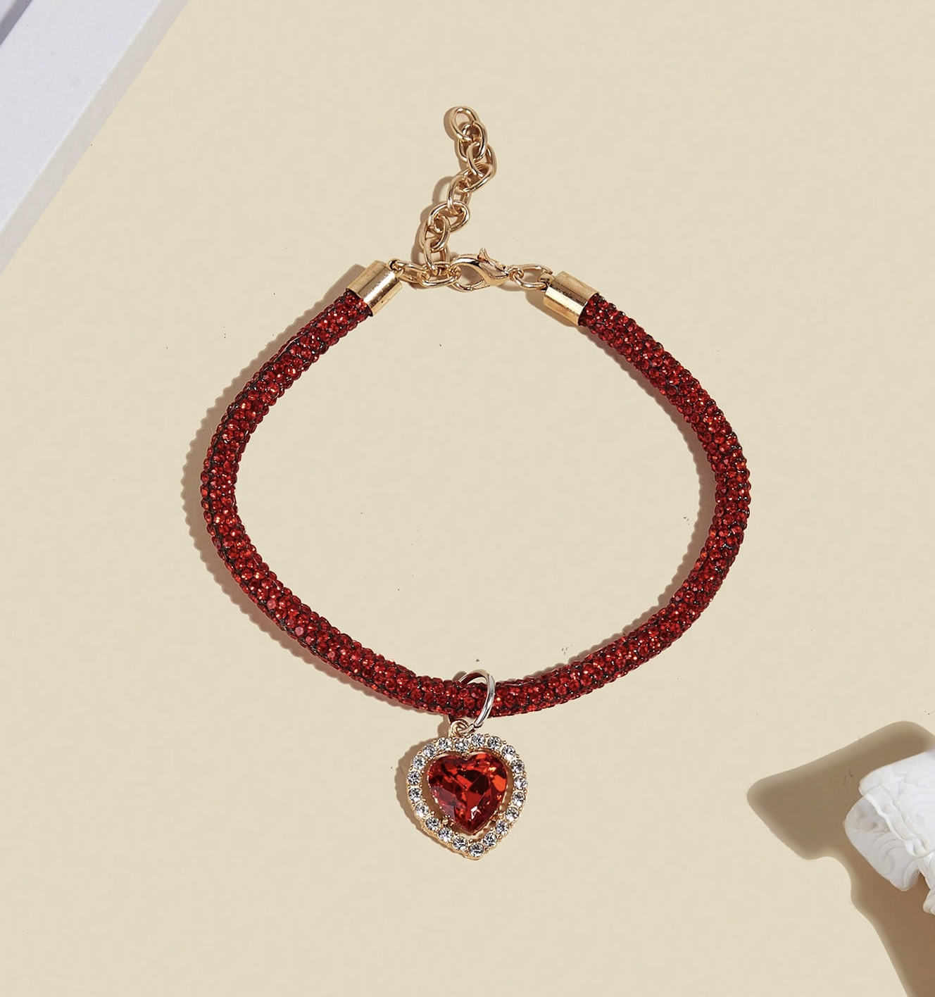Collar ajustable p/peluditos c/dije de corazon. Talle S